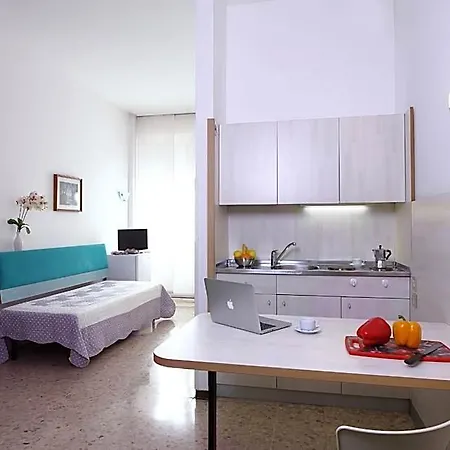 Giusti 6 3* Mailand