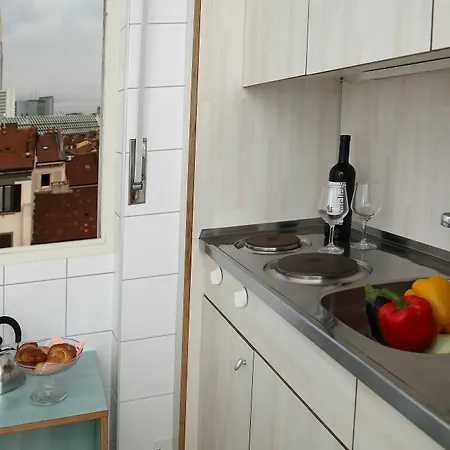Giusti 6 Aparthotel Milano