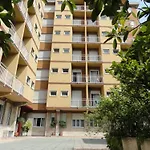 Giusti 6 Mediolan