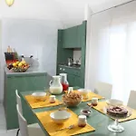 Giusti 6 3* Mediolan