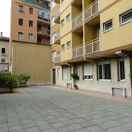 Giusti 6 Mediolan